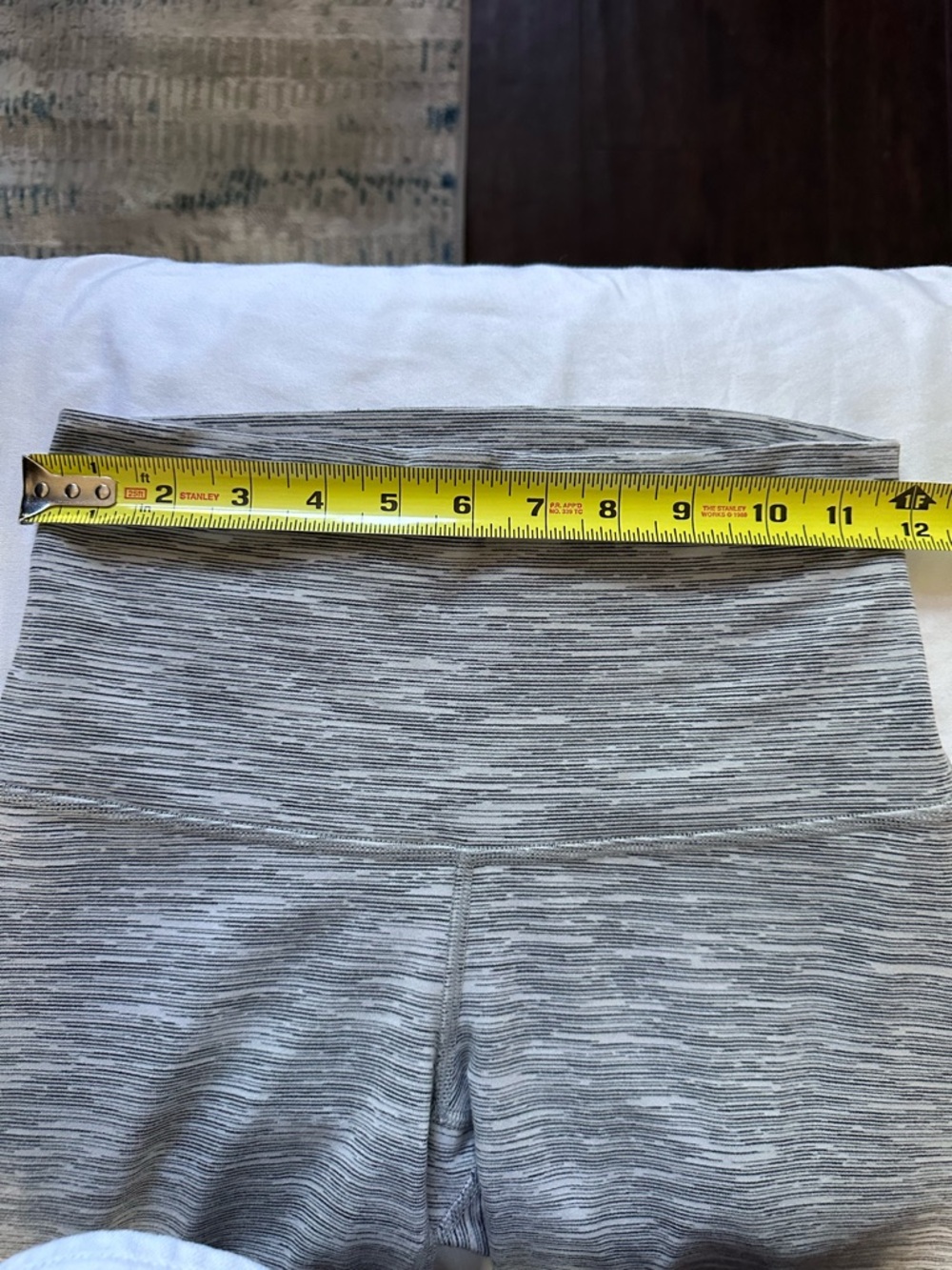 Lululemon High Rise Space Dye Crop Leggings Gray White Mesh Panel Size 6 - Picture 13 of 14